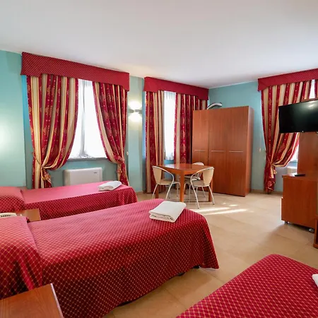 Cavour Ξενοδοχείο