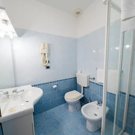Cavour 3*