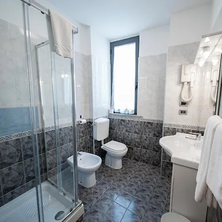 Hotel Cavour 3*