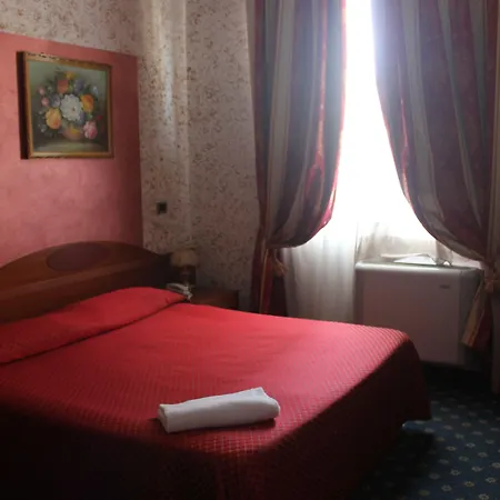 Отель Cavour 3*