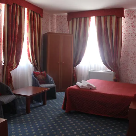 Отель Cavour 3*