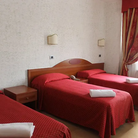 Отель Cavour 3*