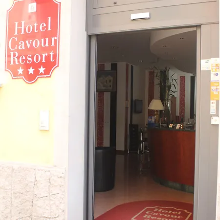 Отель Cavour 3*