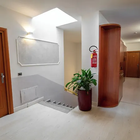 Hotel Cavour 3*
