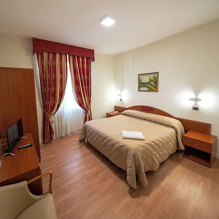 Cavour Hotel 3*