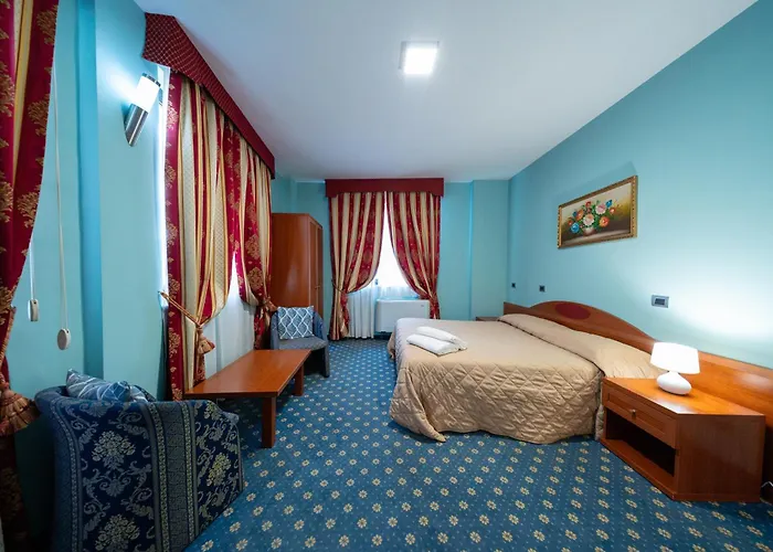 Hotel Cavour 3*