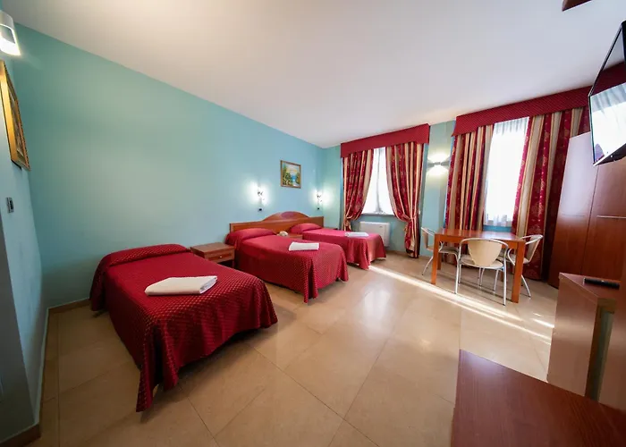 Hotel Cavour 3*