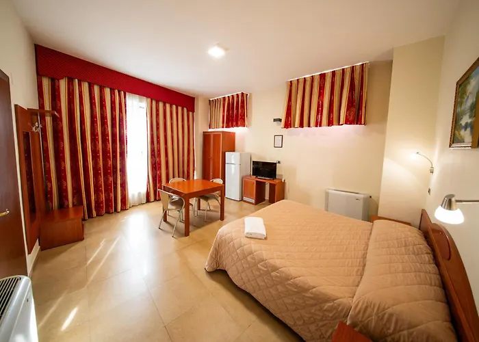Hotel Cavour 3*