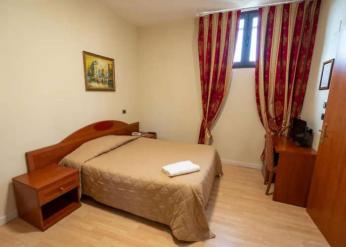 Cavour 3* Moncalieri