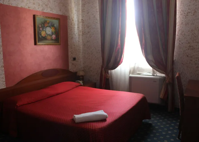 Hotel Cavour 3*