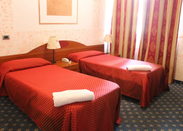 Cavour Hotel 3*