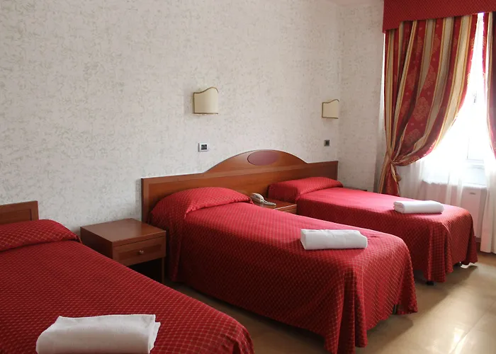 Hotel Cavour 3*
