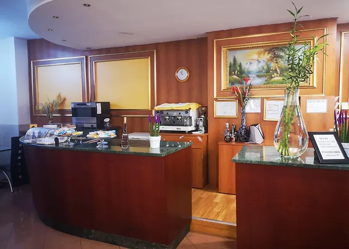 Hotel Cavour 3*