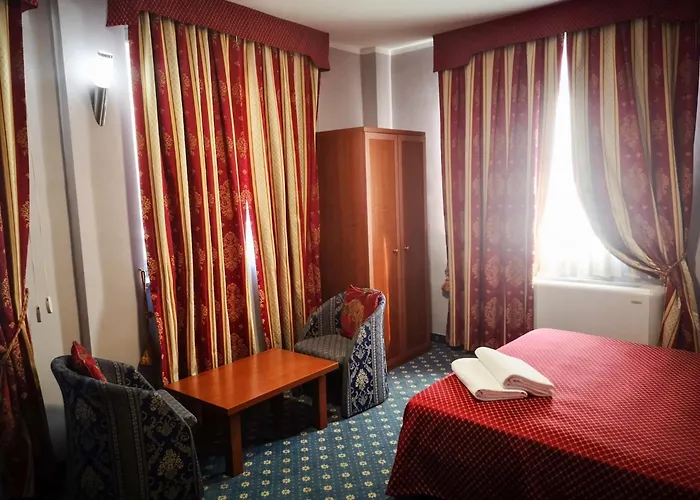 Cavour Otel